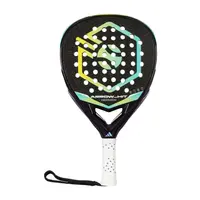 Adidas Arrow Hit Hexagon, voorkant